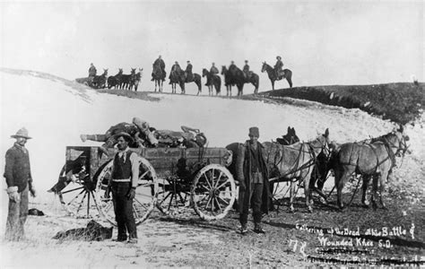 El Asedio de Wounded Knee: La Masacre Final del Movimiento Indígena y la Conclusión Sangrienta de una Era